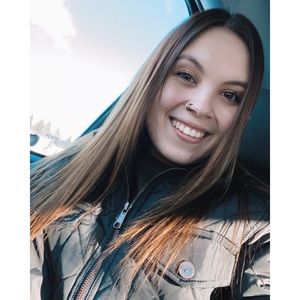 Meet your Posher, Keely